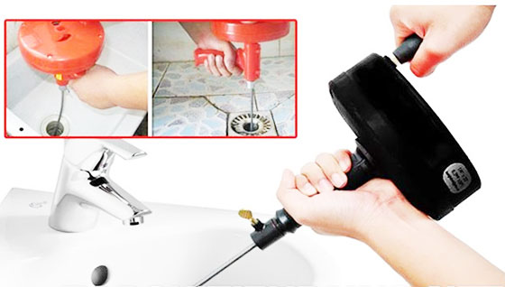 Sử dụng các trang thiết bị hiện đại để đảm bảo tiến độ thông tắc cống