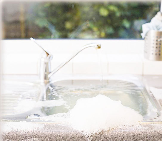 Tắc cống là tình trạng thường xuyên xảy ra ở nhiều gia đình